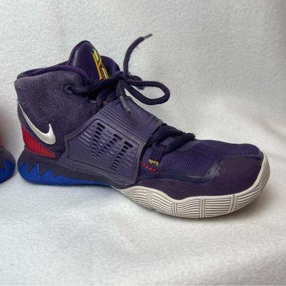 Kyrie Irving Purple Youth‎ 1.5 Nikes - Picture 8 of 14